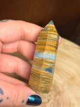 Load image into Gallery viewer, Blue onyx tower