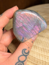 Load image into Gallery viewer, Labradorite free form - A