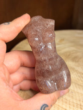 Load image into Gallery viewer, Strawberry quartz goddess body