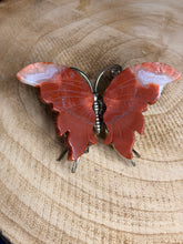 Load image into Gallery viewer, Dark pink petal agate butterfly