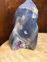 Load image into Gallery viewer, Large Amethyst agate druzy flame
