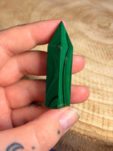 Load image into Gallery viewer, High grade malachite tower
