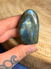 Load image into Gallery viewer, Labradorite freeform - B