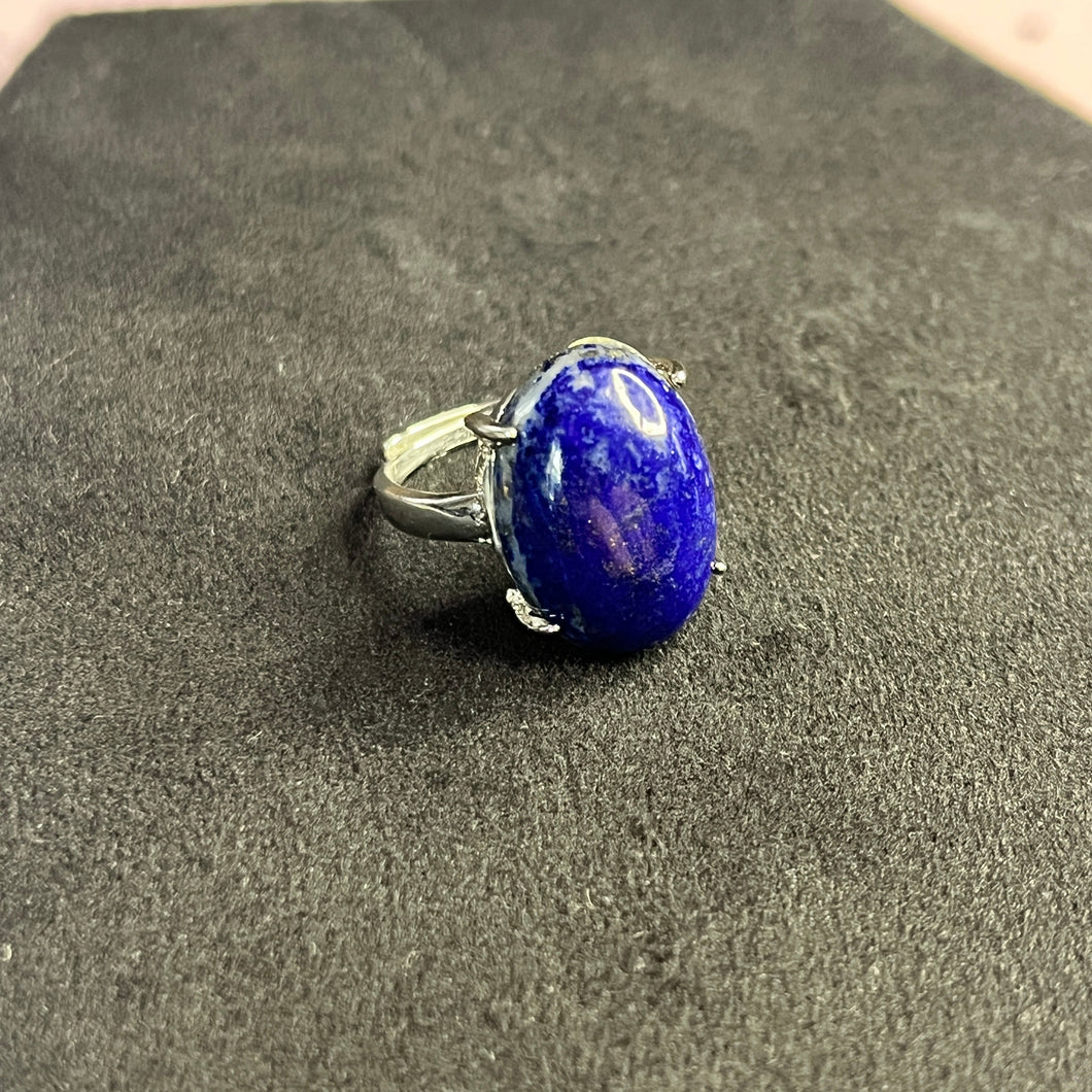 Lapis lazuli oval ring