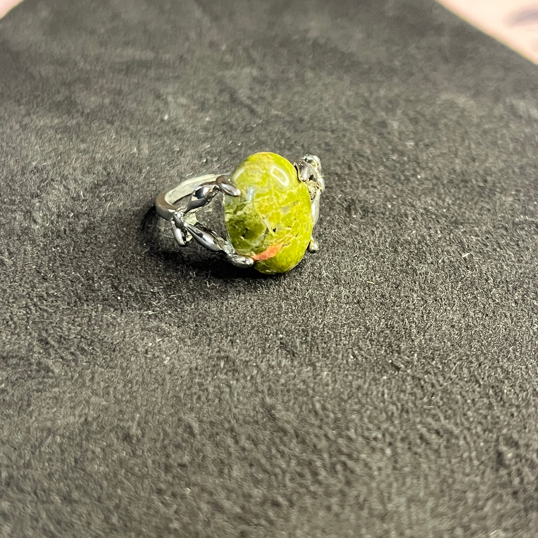 Unakite oval ring (Not adjustable)
