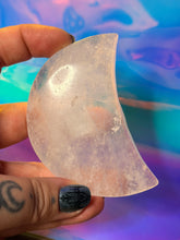 Load image into Gallery viewer, Clear quartz moon
