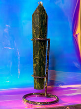 Load image into Gallery viewer, Emerald wand with stand
