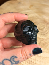 Load image into Gallery viewer, Small obsidian skull
