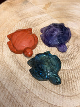 Load image into Gallery viewer, Turtle crystal carvings
