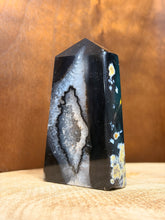 Load image into Gallery viewer, Black agate with flower agate druzy tower
