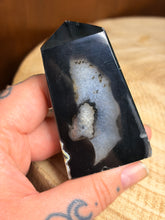Load image into Gallery viewer, Black agate with flower agate druzy tower
