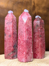 Load image into Gallery viewer, Thulite towers
