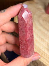Load image into Gallery viewer, Thulite towers
