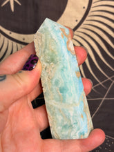 Load image into Gallery viewer, Caribbean calcite tower
