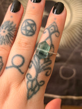 Load image into Gallery viewer, Fluorite double point adjustable ring
