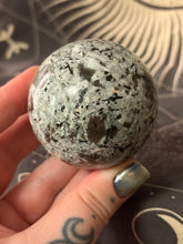Load image into Gallery viewer, Yooperlite Sphere
