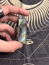 Load image into Gallery viewer, Labradorite tower A
