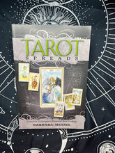 Load image into Gallery viewer, Tarot spreads book
